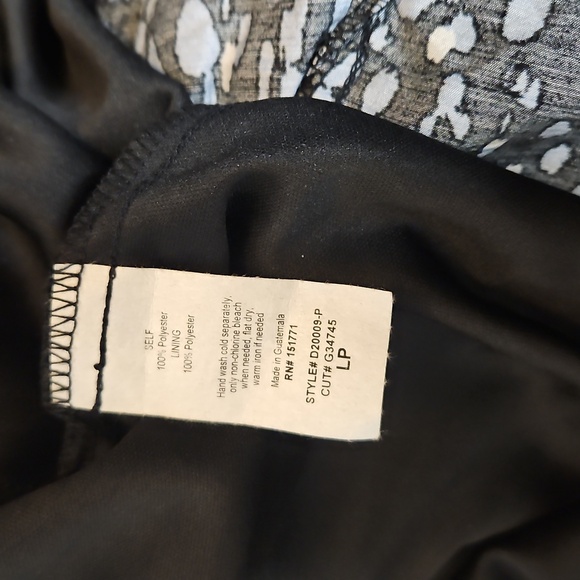 Gilli "Andie" Abstract Print Midi Dress LP - Picture 10 of 11